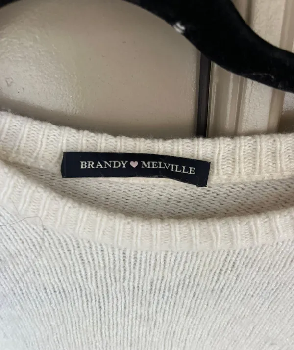 Brandy Melville bernadette sweater - Image 3
