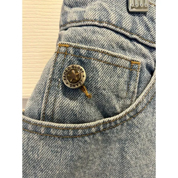 Faded Glory Vintage USA Made Womens Size 9/10 Stone Wash Denim Mom Shorts - Image 2