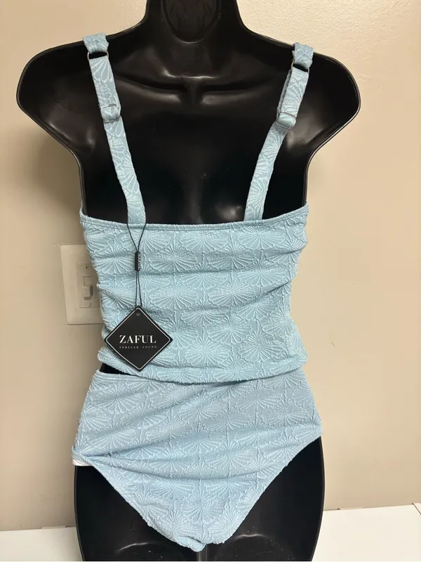 Zaful Light Blue Textured Floral Two-Piece Swimwear - Image 2
