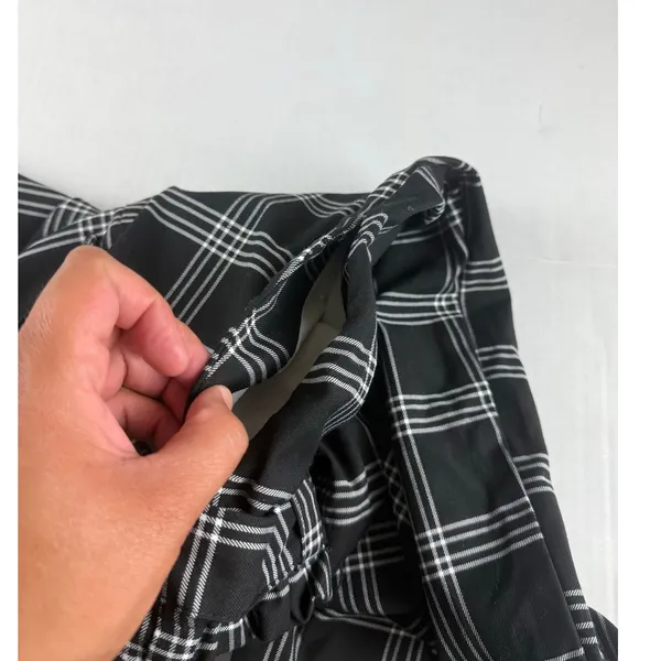 Divided H&M Plaid Paperbag Pants - Women's Size 2 - Image 5