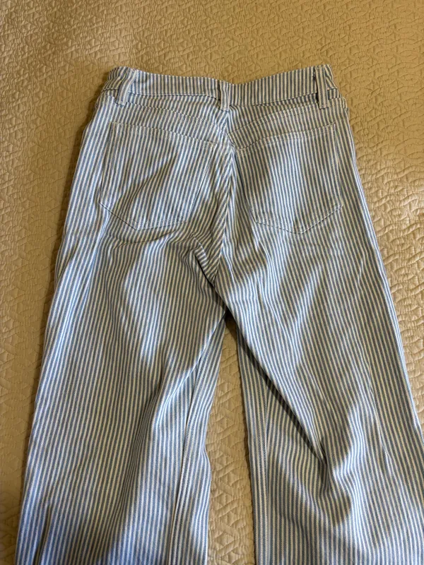 Abercrombie High-Rise Jeans - Image 4
