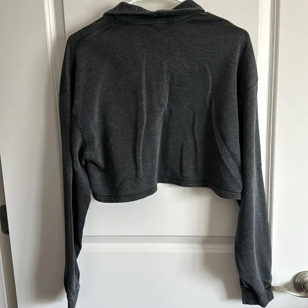 H&M Collared oversized cropped sweatshirt - Image 2