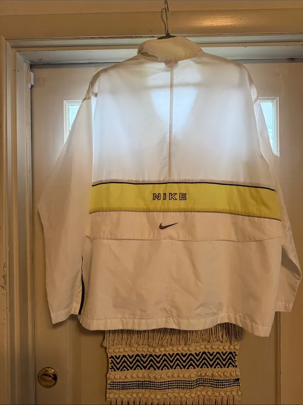 Vintage y2K Nike White Windbreaker Jacket - Image 4