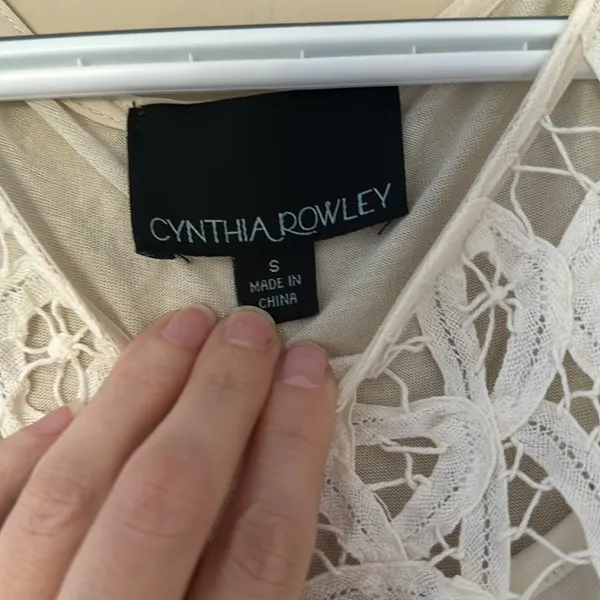 Cynthia Rowley Lace top with tank lining - Image 5