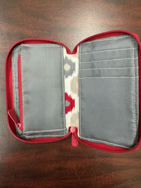 ThirtyOne Boutique Red, White, and Grey Wallet Wristlet - Image 6