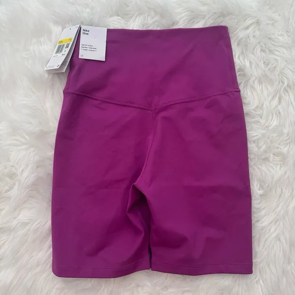Nike Dri-FIT One High Waisted 7" Biker Shorts Size Small - Image 5