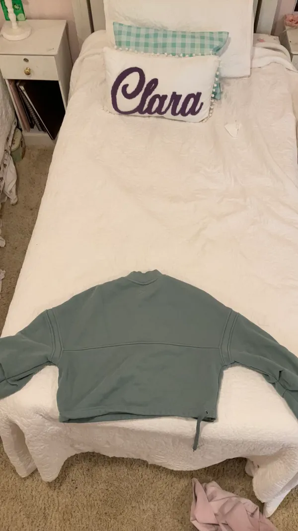Gymshark Crop Top - Image 2