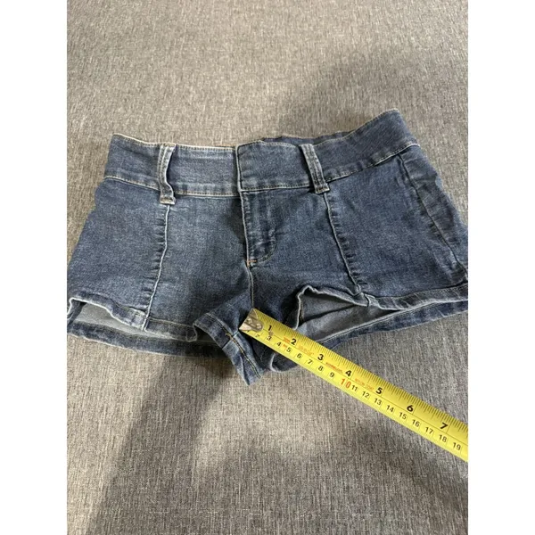 H&M Divided Women's Stretch Blue Jean Y2K Style Low Rise Micro Mini Shorts Sz 6 - Image 4