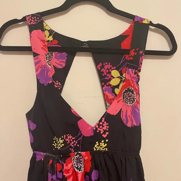 Roxy Love Seeker Black Floral Open Back Dress Size Medium - Image 4