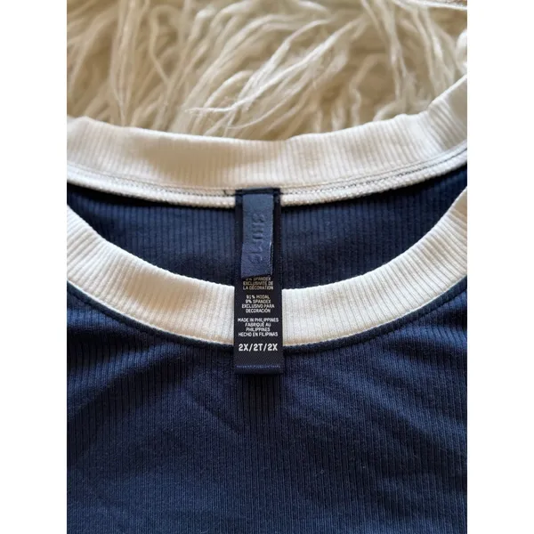 Skims Soft Lounge Ringer Long Sleeve Crop Top Navy Multi Size 2X - Image 9