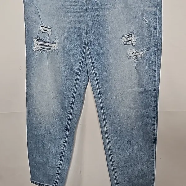 NWOT Levi's Silver Tab mom jeans light wash distressed ripped cropped jeans 29 - Image 5