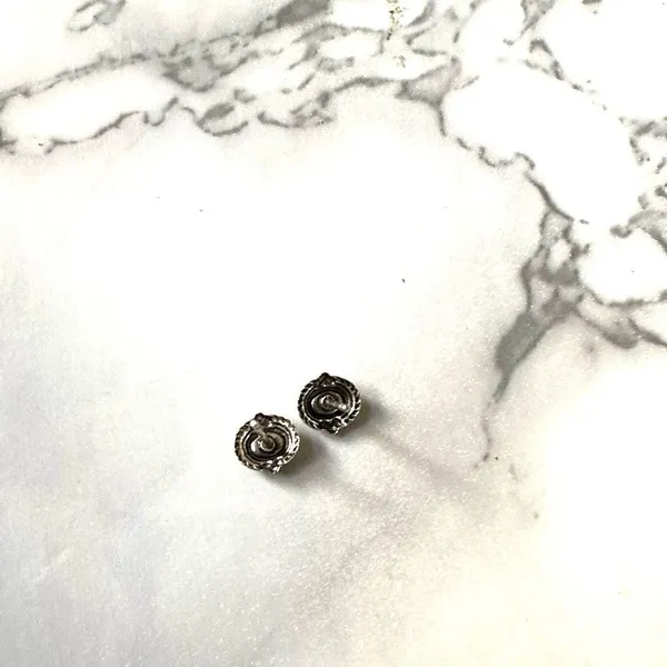 Silver tone blue post earrings - Image 7
