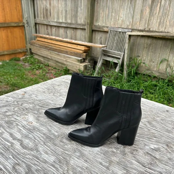 Marc Fisher Alva Black Leather‎ Heeled Bootie size 5.5 - Image 3