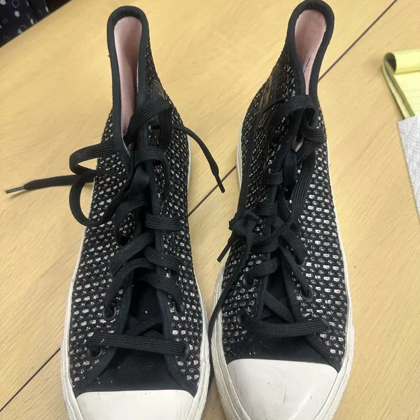 Converse Chuck Taylor All Star Lift Platform Shoes Size 10 EUC - Image 2