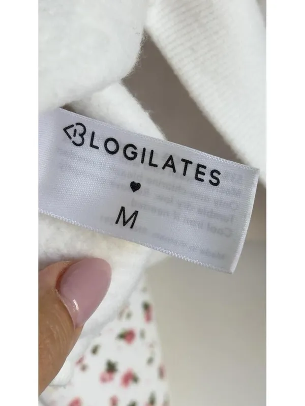 Blogilates Bride To Be Floral Off Shoulder Sweatshirt Medium Ivory Pink Cozy - Image 6