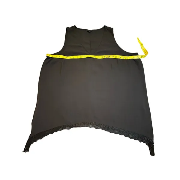 Torrid Classic Black Tank with SharkBite Lace Hem - Size 3 - Image 6