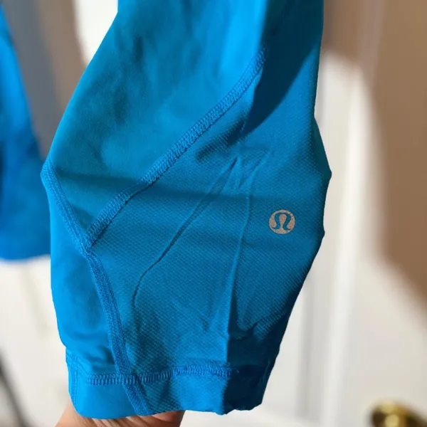 LULULEMON RUN INSPIRE CROPS 8 Beach Blanket Blue Wee Are From Space Aquamarine - Image 2