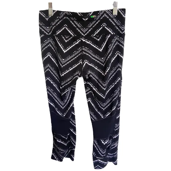 Athleta Womens Leggings Size Small Zig Zag Relay‎ Capri Black White 983259 - Image 4