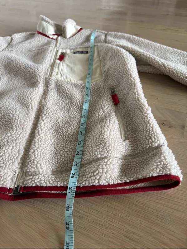 Patagonia Women's Classic Retro-X Fleece Jacket cream red size large - Image 8
