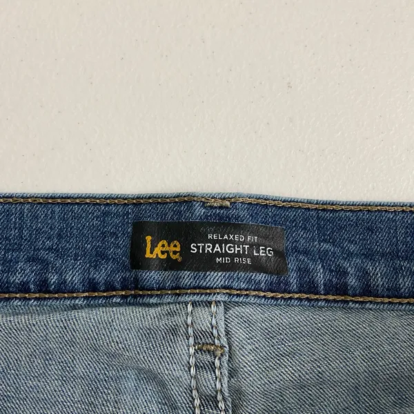 Lee women’s relaxed fit straight leg mid rise medium wash denim jeans‎ 10 long - Image 6