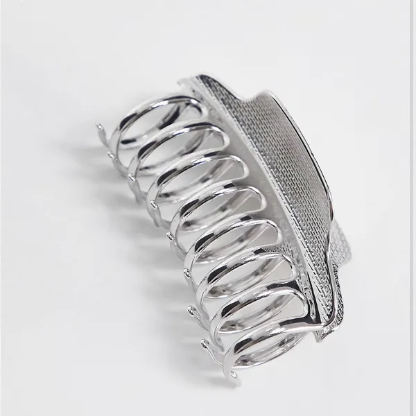 ASOS Design silver hair claw clip - Image 3