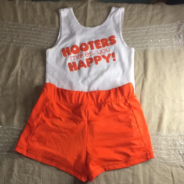 Bin 26 #51 Hooters Girl Worn Sexy Tank & Shorts XSmall & New Blank Name Tag - Image 9