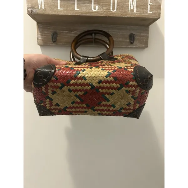 Small Woven Straw Handbag Purse With Wood Handles Lined Boho Beach Native Bag - Image 2