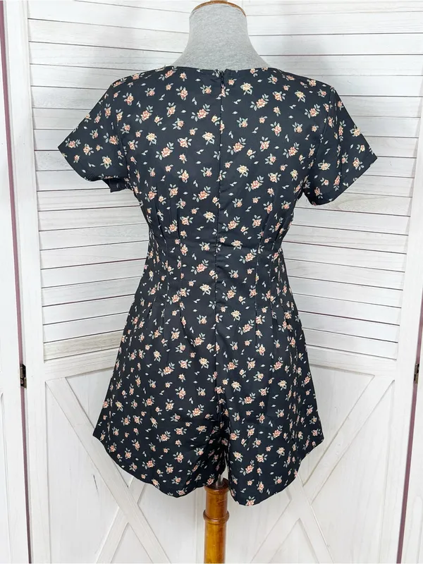 Princess Polly Floral Button Front V Neck Romper Black Size 4 Cottage Playsuit - Image 4