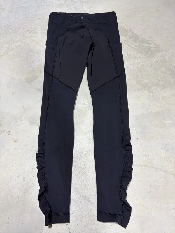 Lululemon cinched bottom black leggings 6 - Image 9