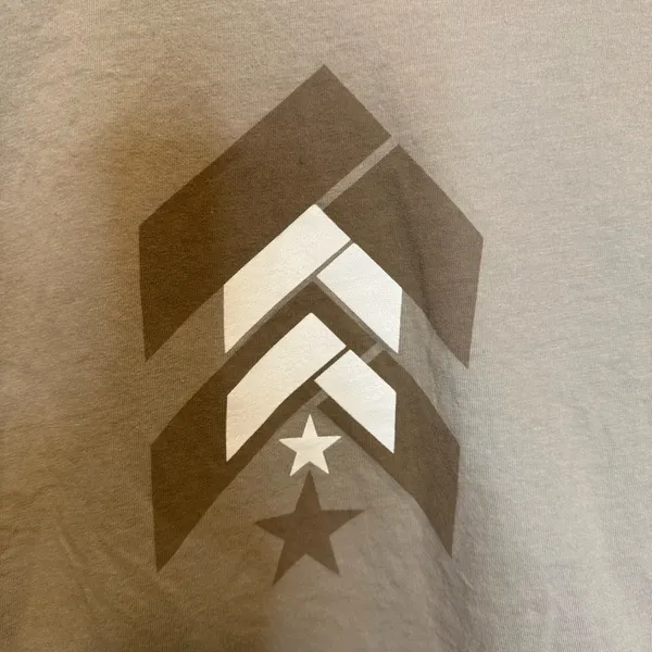 Barry’s Chevron Tshirt Tan Size M - Image 8