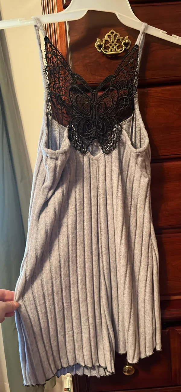 Woman’s sleep romper with lace accents Gray Size M - Image 2