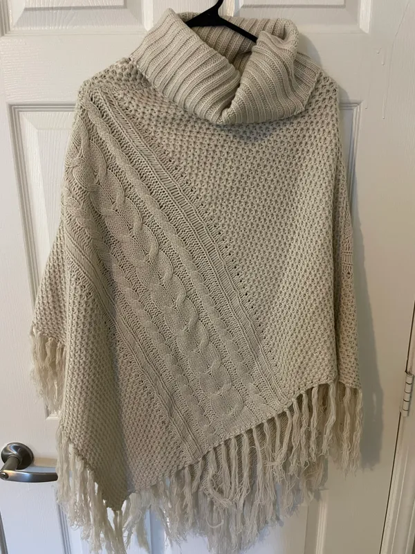Cream Sweater Size XL - Image 2
