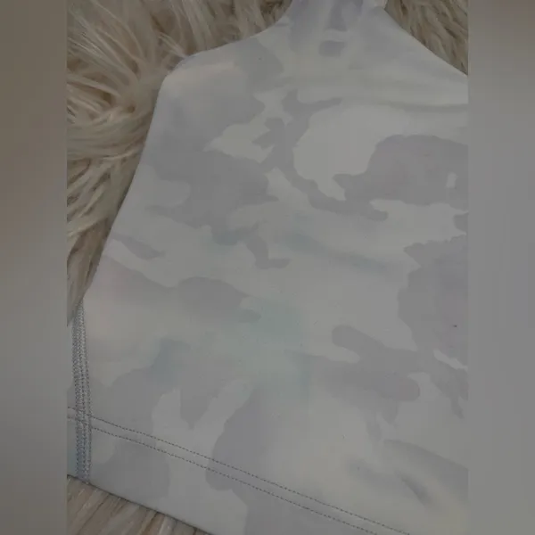 Lululemon Align Tank Top Size 0 White Camo – Flaw (Blue Stain) - Image 6