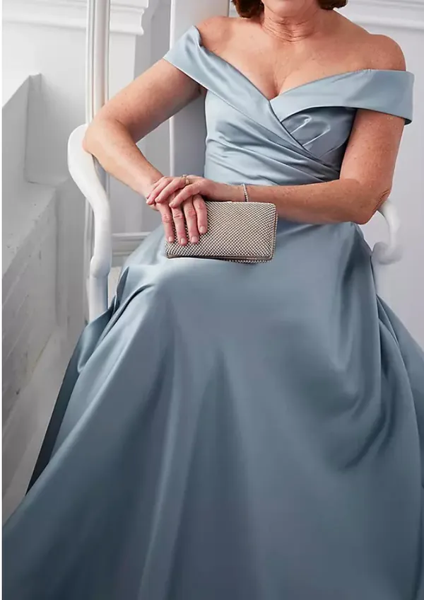 Blue gown Size 16W - Image 3