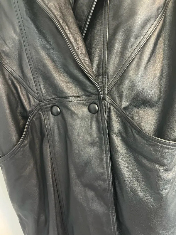 Wilson's Leather Vintage Black Long Leather Trench Coat jacket lined medium duster - Image 4