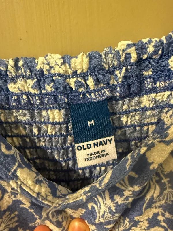 Old Navy Top - Image 3