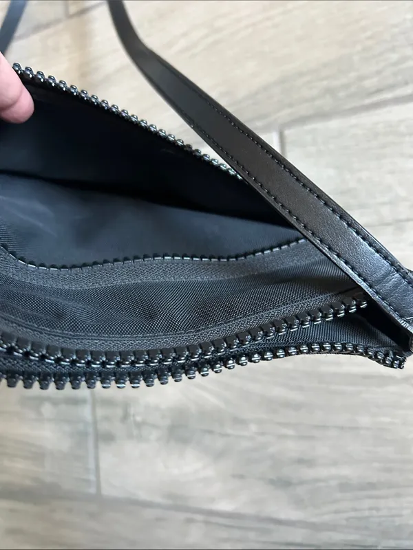 Marc Jacobs Black Nylon Crossbody Pouch - Image 7
