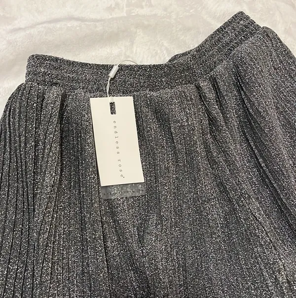 Endless Rose Metallic Sparkle Skort - Image 2