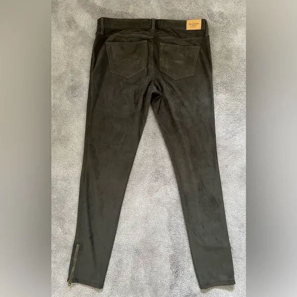 Abercrombie & Fitch | women’s faux suede skinny pants. Size: 10 - Image 15