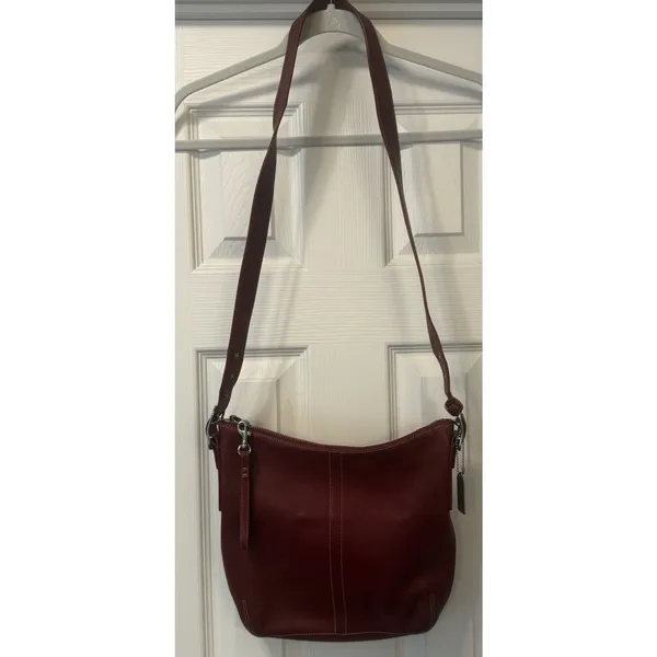 VTG Coach Slim Legacy‎ Shoulder Bag Purse Red Leather 9326 Pristine Inside EUC - Image 2