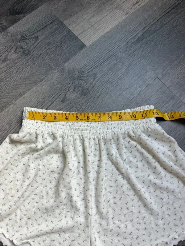 Aéropostale Floral Pull On Shorts Elastic Waist Lettuce Trim Medium - Image 5