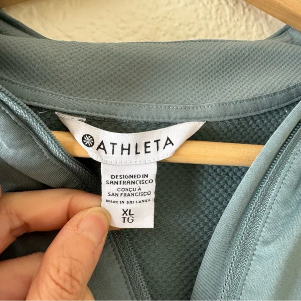 Athleta Whistler Half Zip FLAWED - Image 9