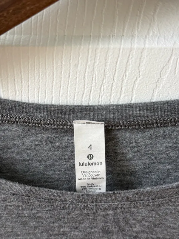 Lululemon Short Notice Tee in Heathered Black - Image 4
