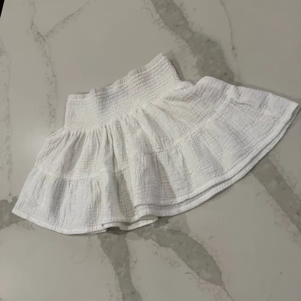 White Fox Smocked Flowy Mini Skirt Women’s Small White Gauze Lightweight Summer - Image 3