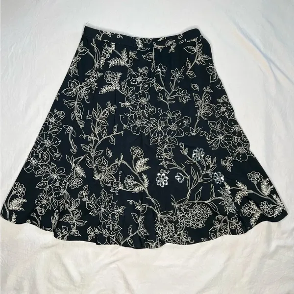 Ann Taylor LOFT Black Floral Sequins A-Line Skirt Size 4 Knee Length - Image 7