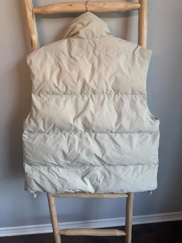 Men’s H&M puffer vest - Image 4