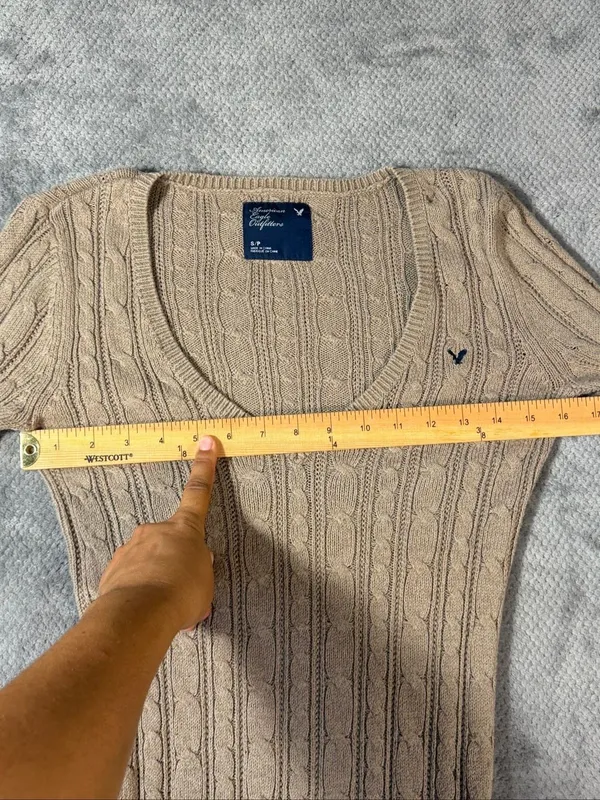 Vintage Y2K American Eagle Tan Cable Knit V-Neck Sweater Small Wool Blend Preppy - Image 4