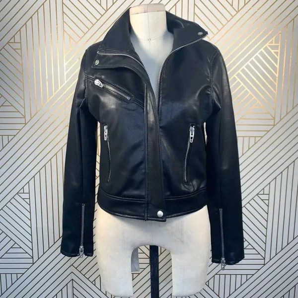BLANKNYC Faux Leather Full Zip‎ Moto Jacket Black - Image 2