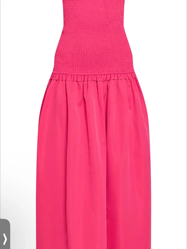 PrettyLittleThing Hot Pink Strapless Smocked Maxi Dress - Image 2
