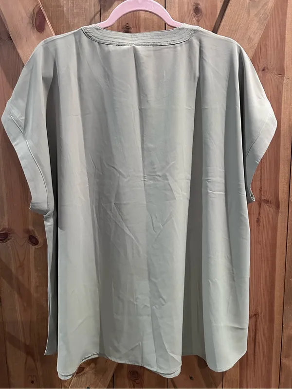 NWT Perch By Blu Pepper Plus Size Women’s Blouse - Image 2
